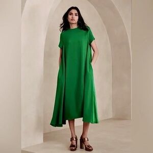 Banana Republic Emerald Green Italian Satin Trapeze Trained Dress S NWT